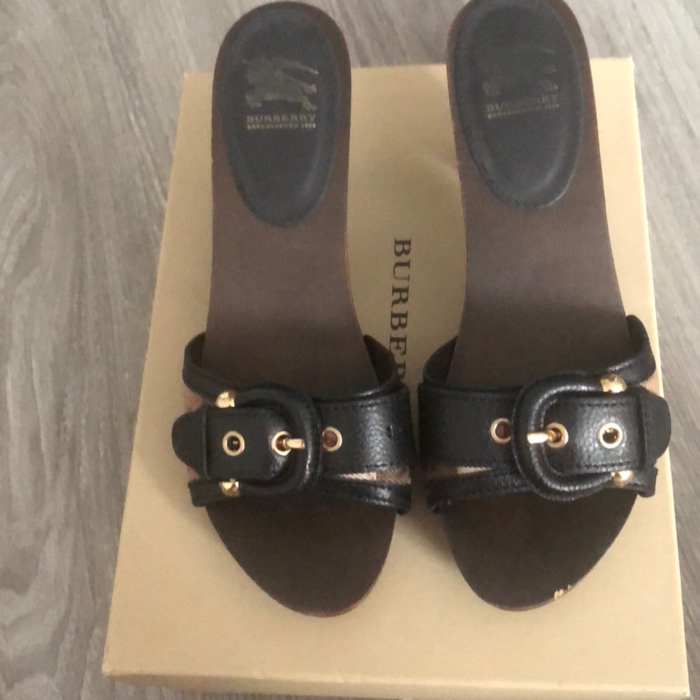 Burberry heels